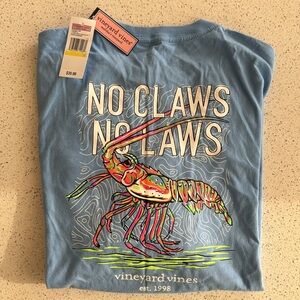 Long Sleeve new with tags Vineyard Vines pocket t shirt with lobster design